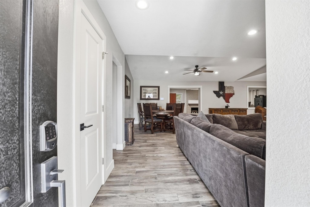 431 Dover Lane - Photo 1