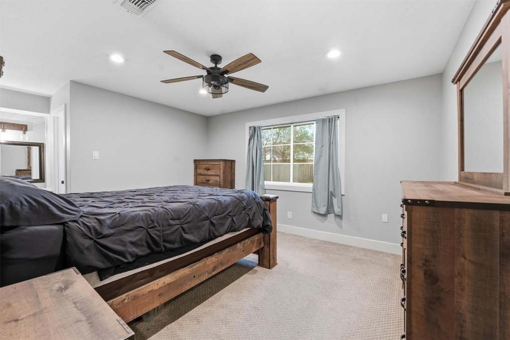 431 Dover Lane - Photo 10