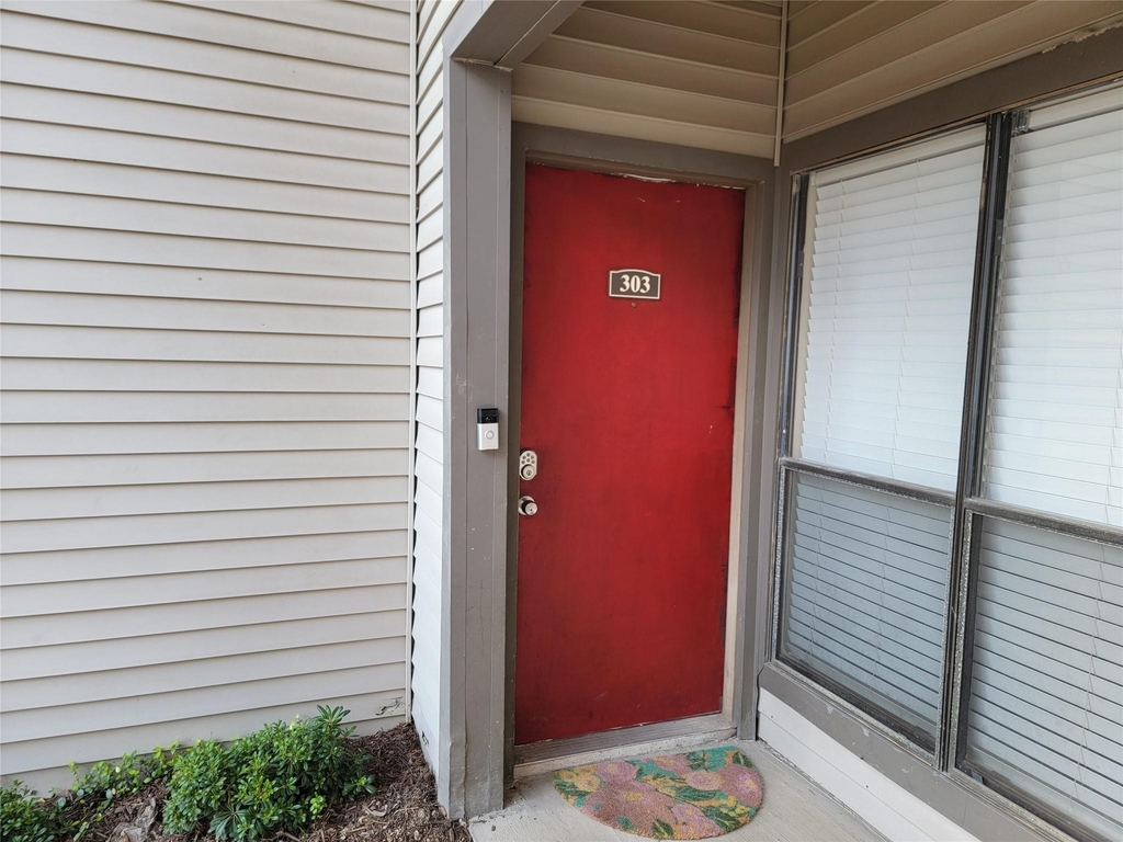 2025 Augusta Drive - Photo 1