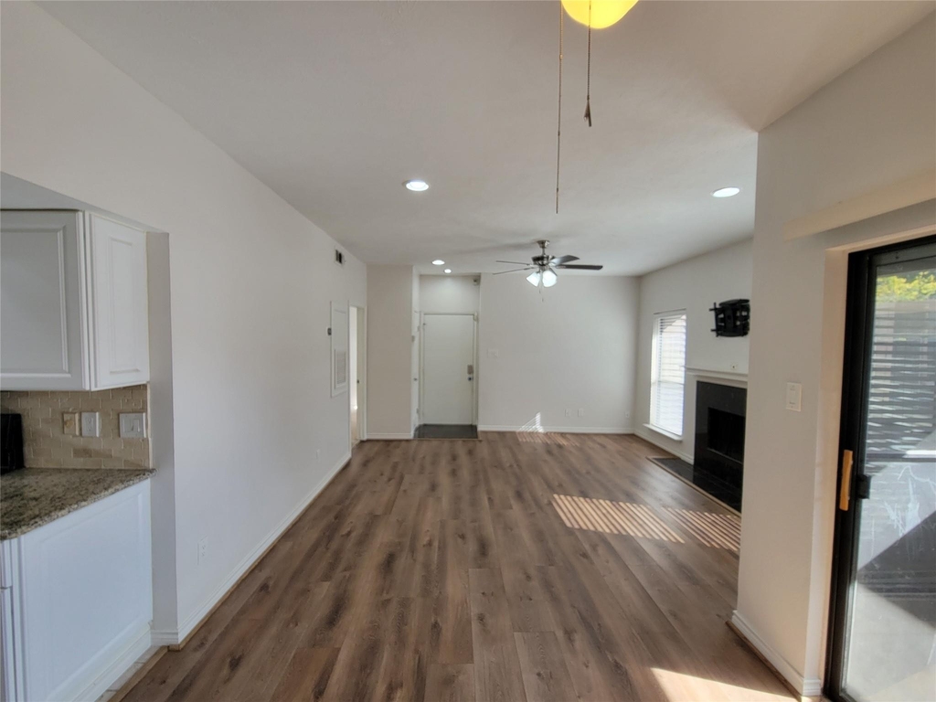 2025 Augusta Drive - Photo 7