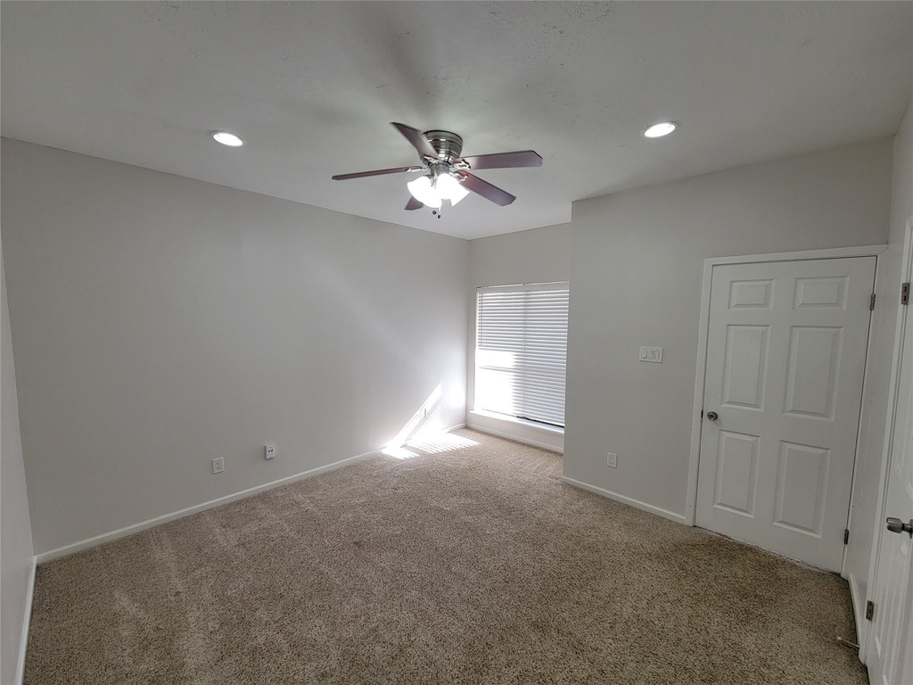2025 Augusta Drive - Photo 14
