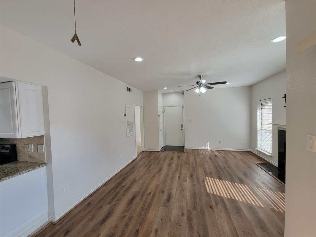 2025 Augusta Drive - Photo 10