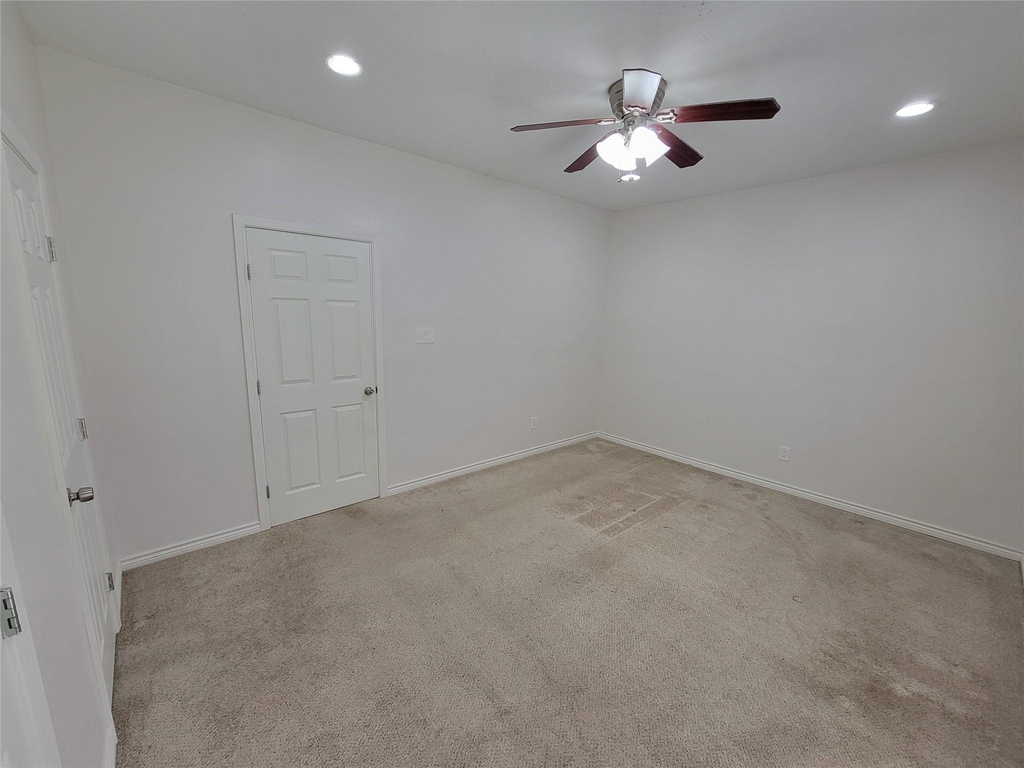2025 Augusta Drive - Photo 28