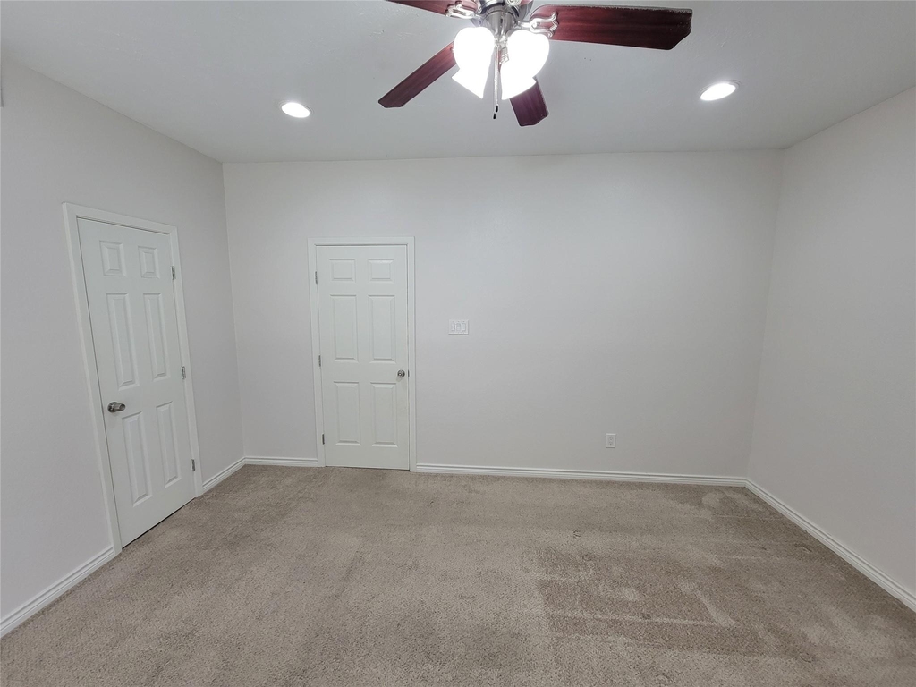2025 Augusta Drive - Photo 27