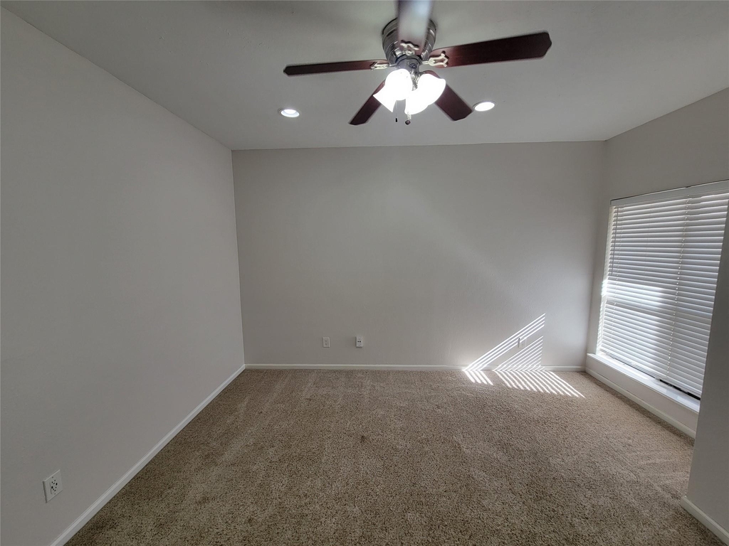 2025 Augusta Drive - Photo 13