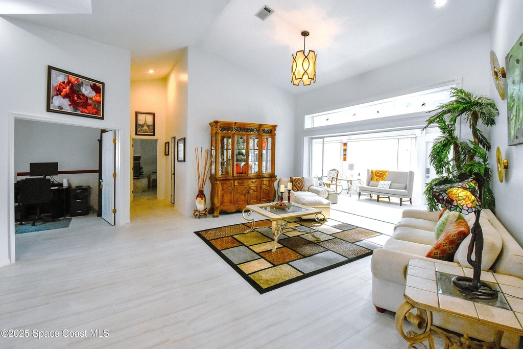 101 Island Grove Drive - Photo 5