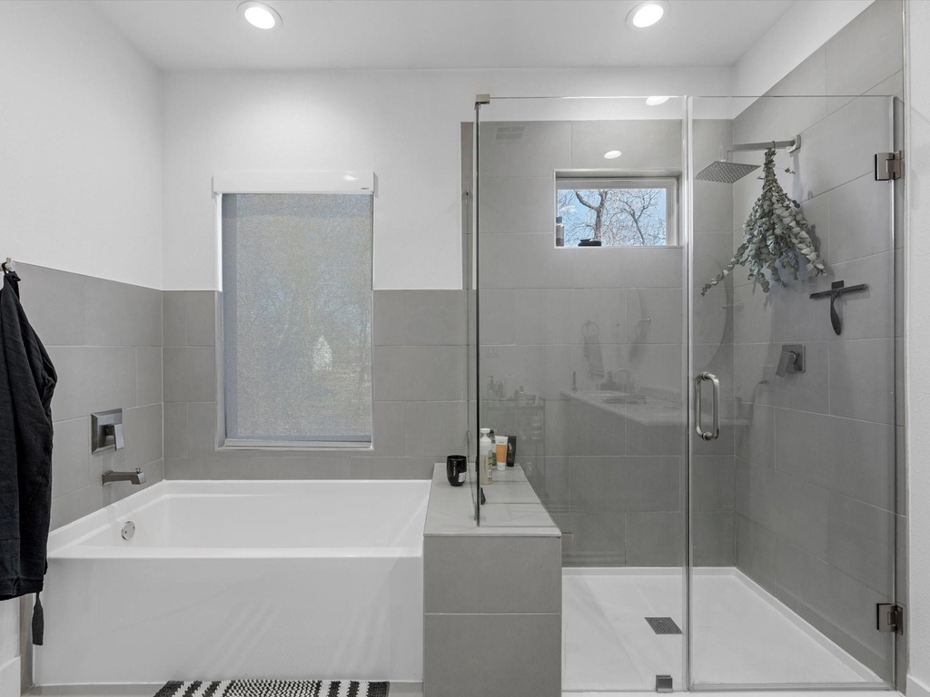 2222 Wavell Street - Photo 17