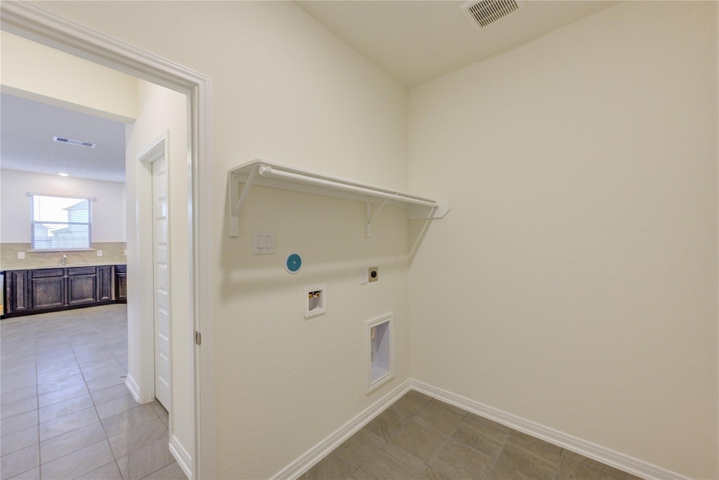 22851 Fulton Landing Drive - Photo 10
