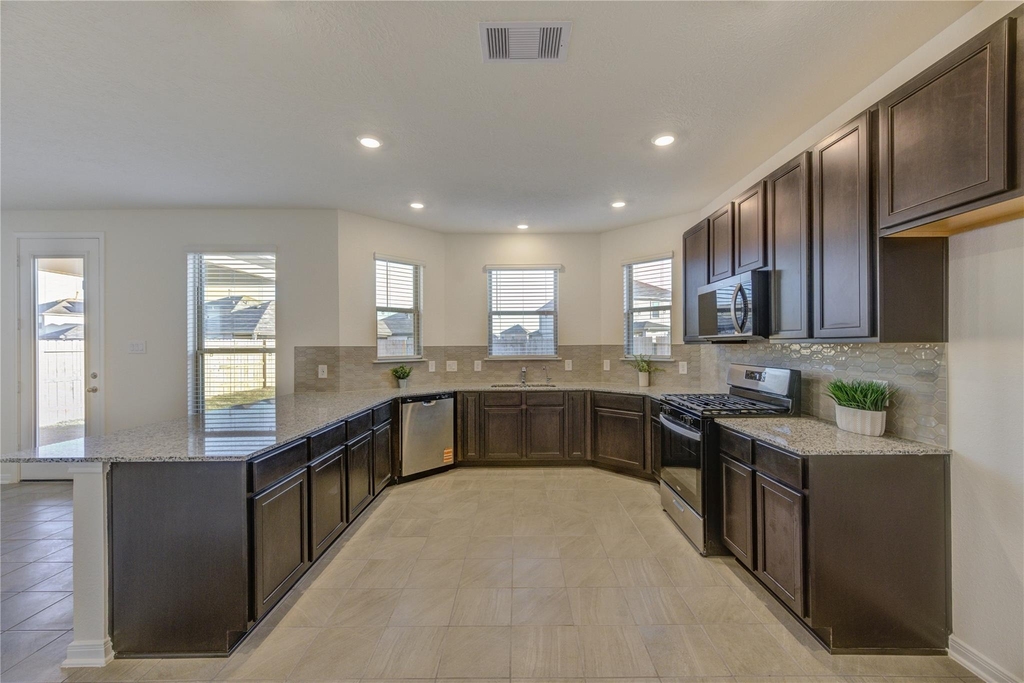 22851 Fulton Landing Drive - Photo 7