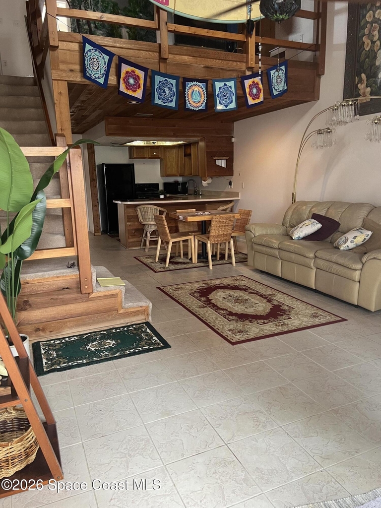 8154 Ridgewood Avenue - Photo 6