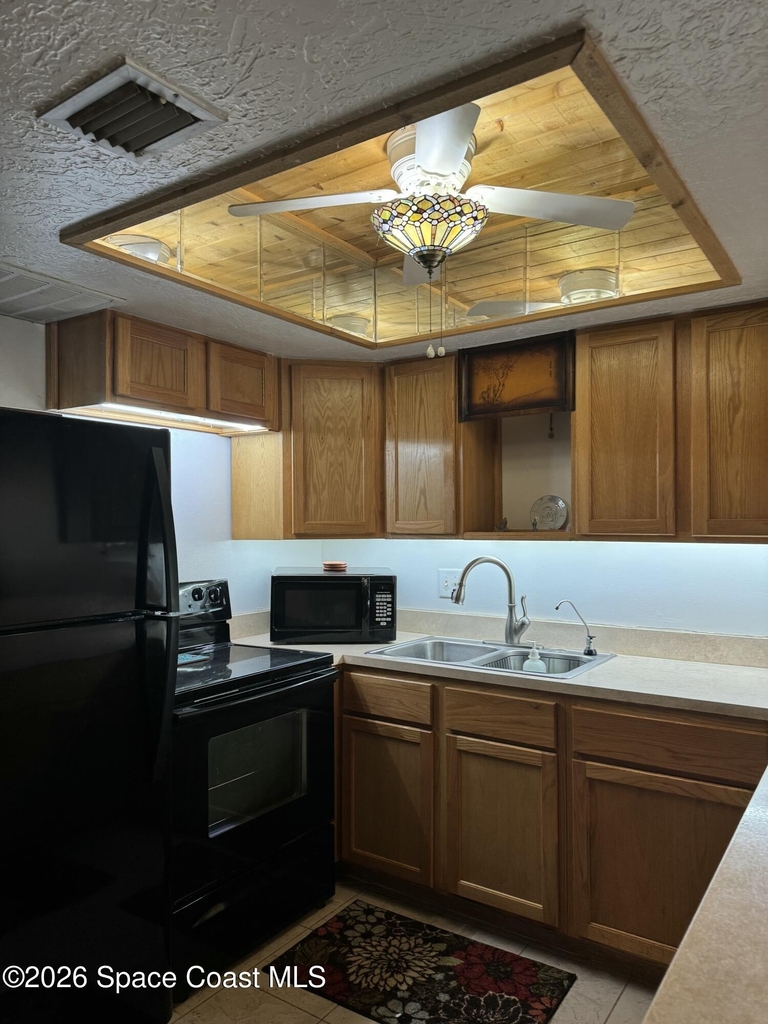 8154 Ridgewood Avenue - Photo 8