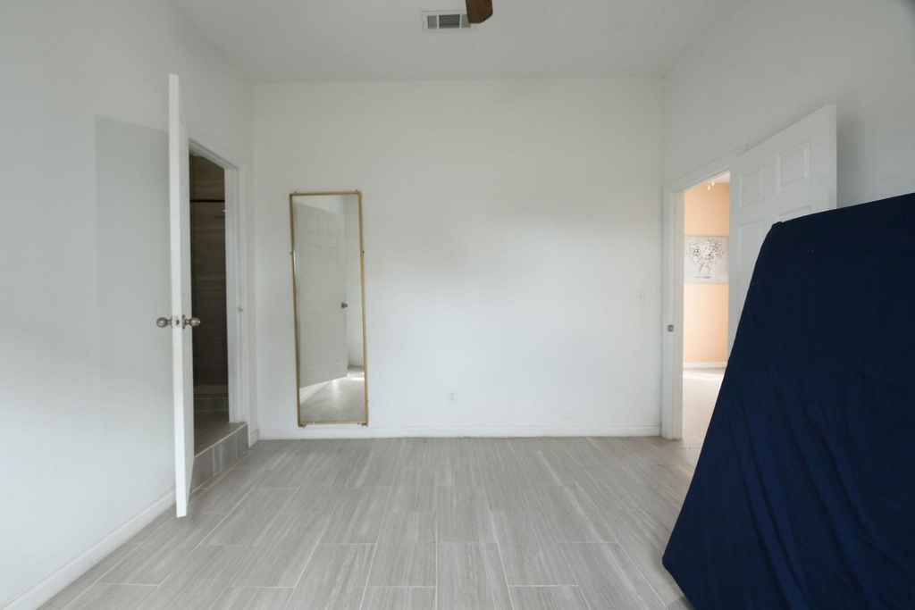 5817 Gaston Street - Photo 6