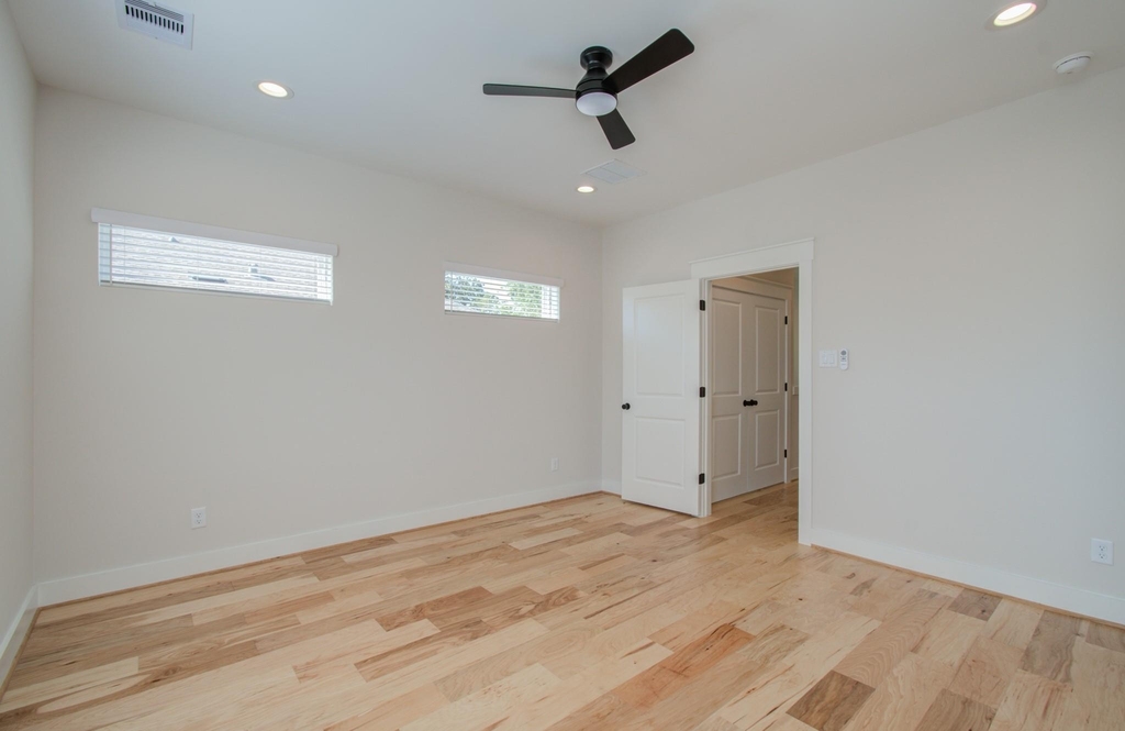 5309 Donovan Gardens Lane - Photo 8