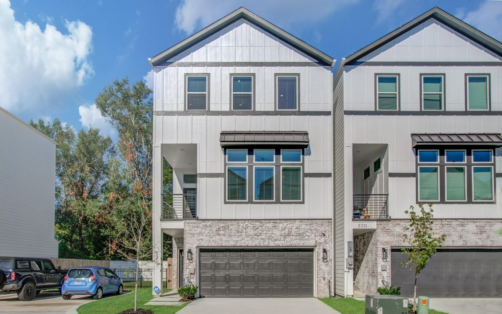 5309 Donovan Gardens Lane - Photo 0