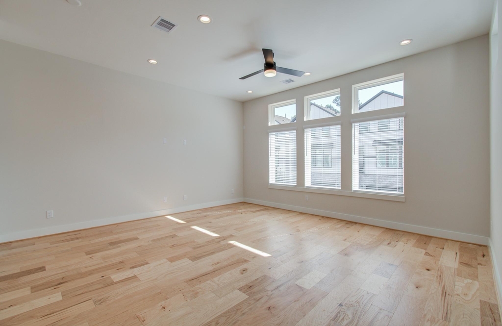 5309 Donovan Gardens Lane - Photo 5