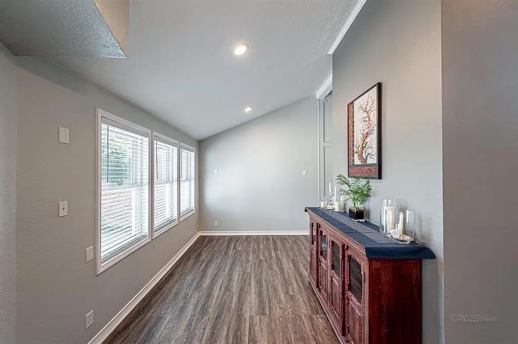 14427 Briarhills Parkway - Photo 4