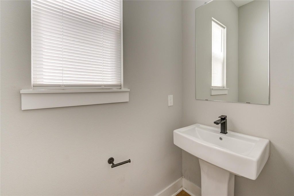 4220 Mckinley Street - Photo 23