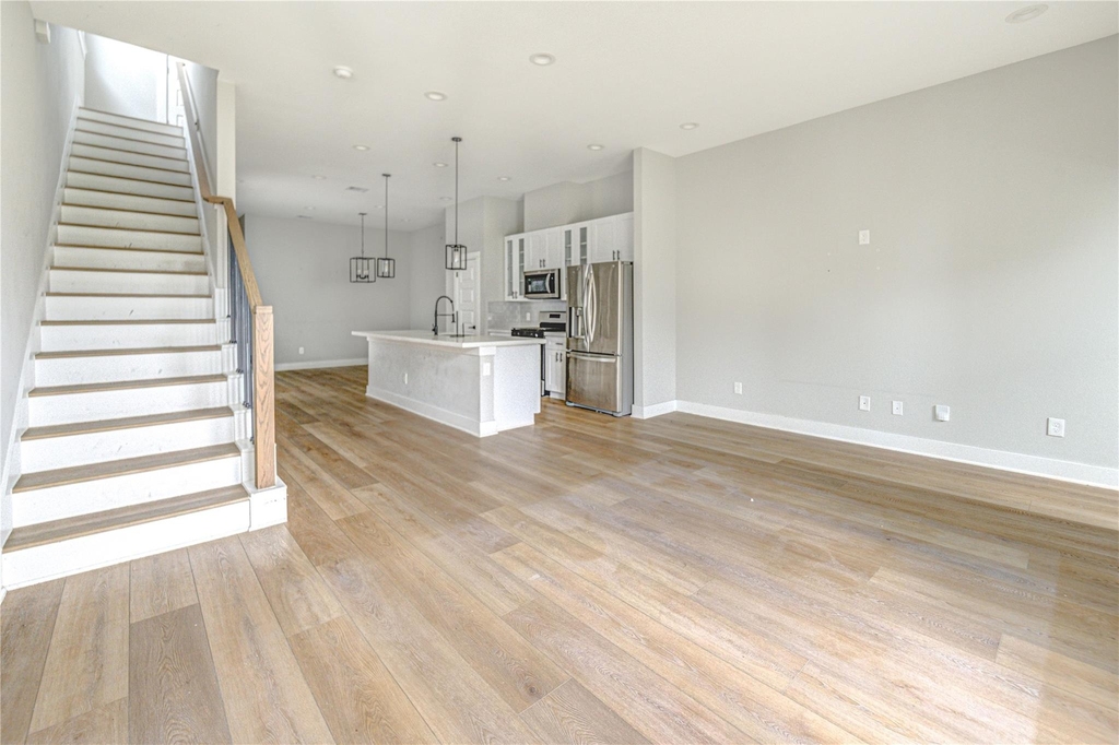 4220 Mckinley Street - Photo 18