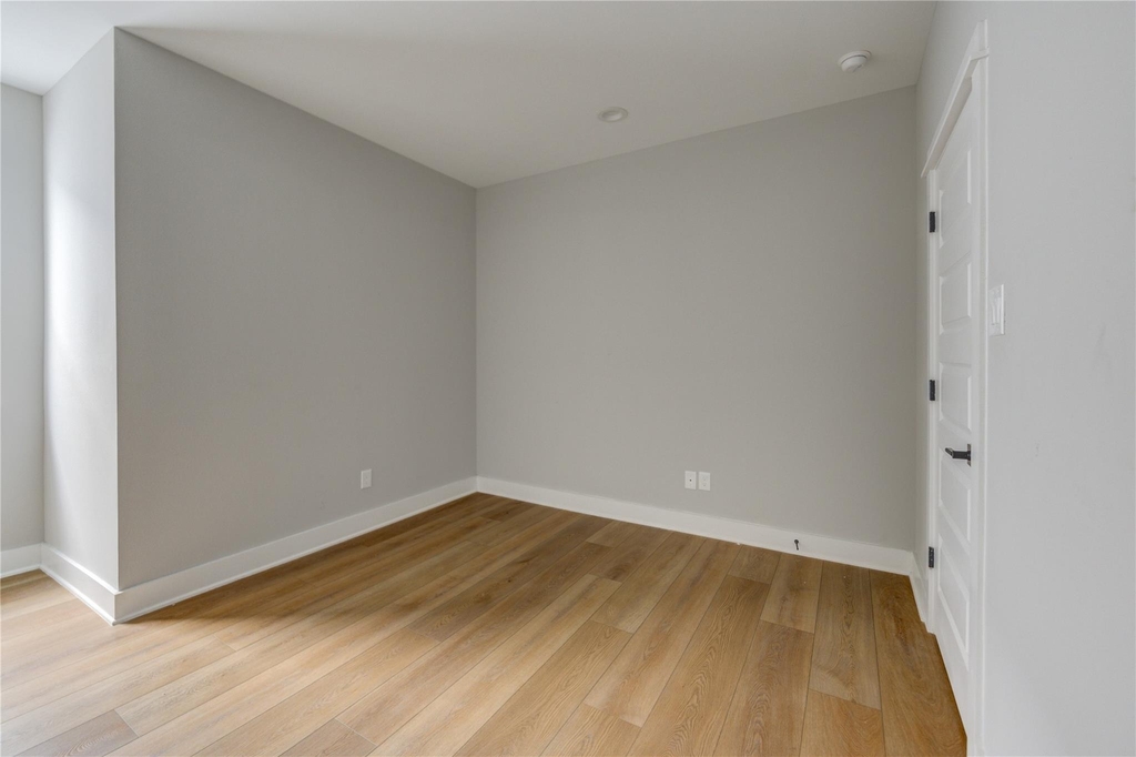 4220 Mckinley Street - Photo 30
