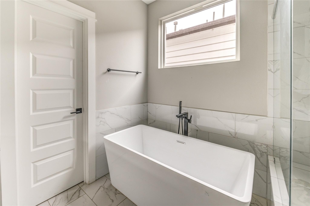 4220 Mckinley Street - Photo 35