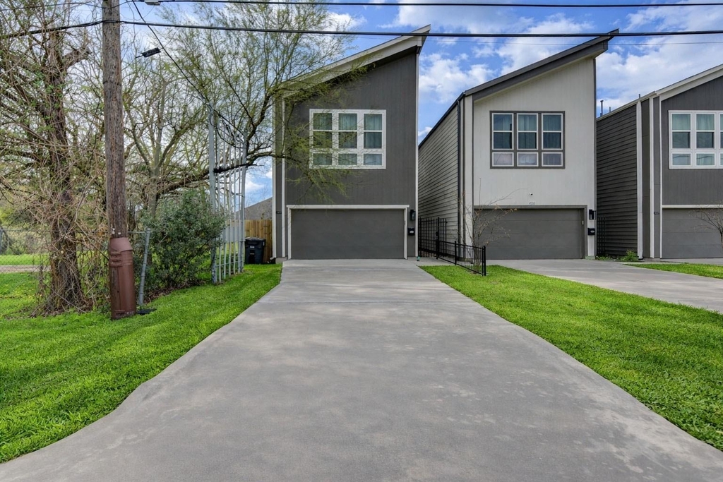 4220 Mckinley Street - Photo 48