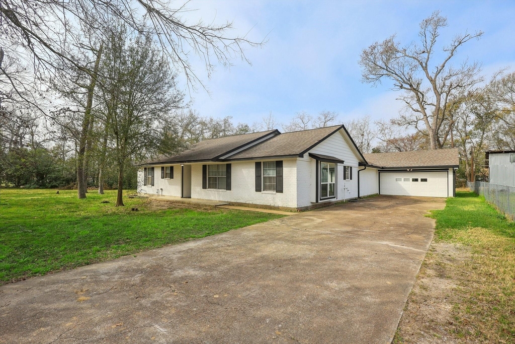 3919 Galway Lane - Photo 0