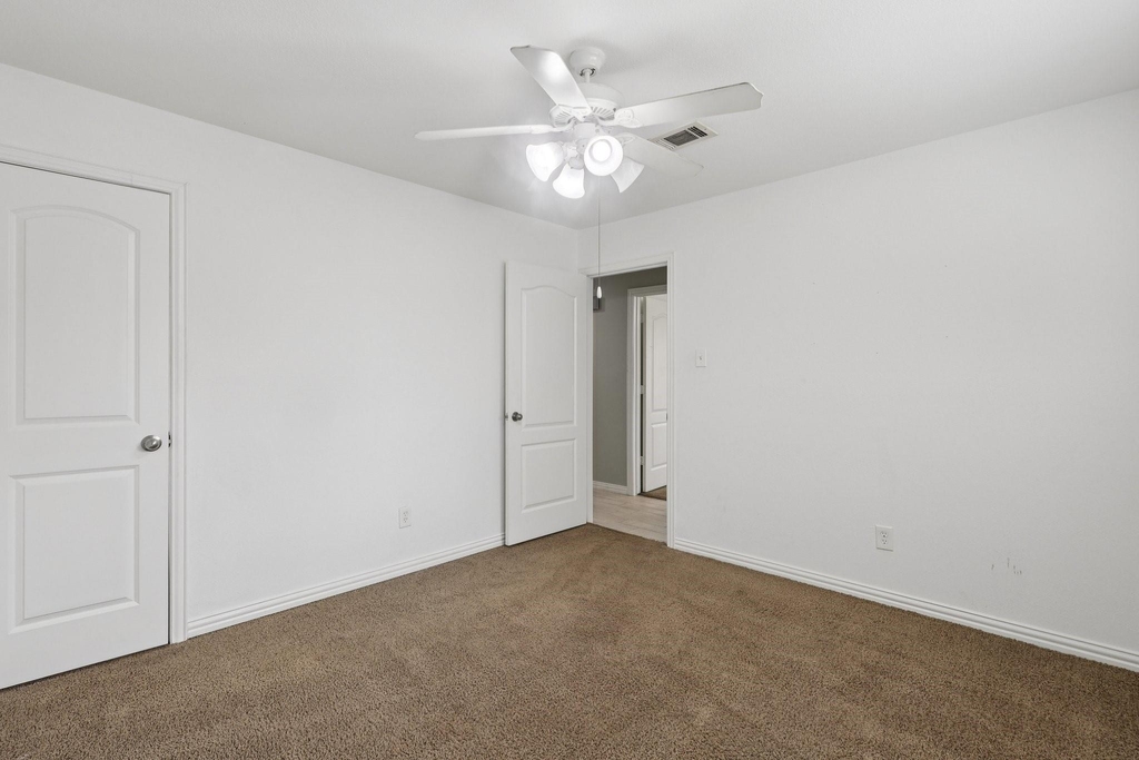 3919 Galway Lane - Photo 19