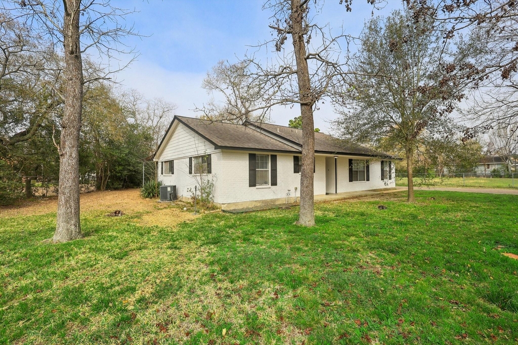 3919 Galway Lane - Photo 3