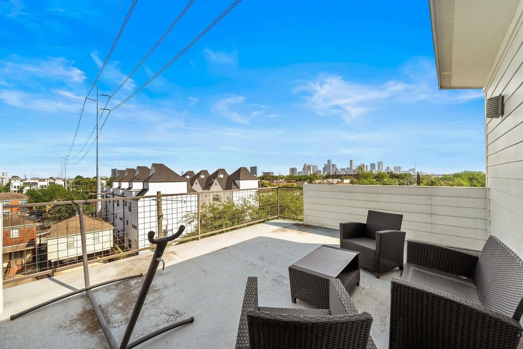4621 Chartres Street - Photo 1