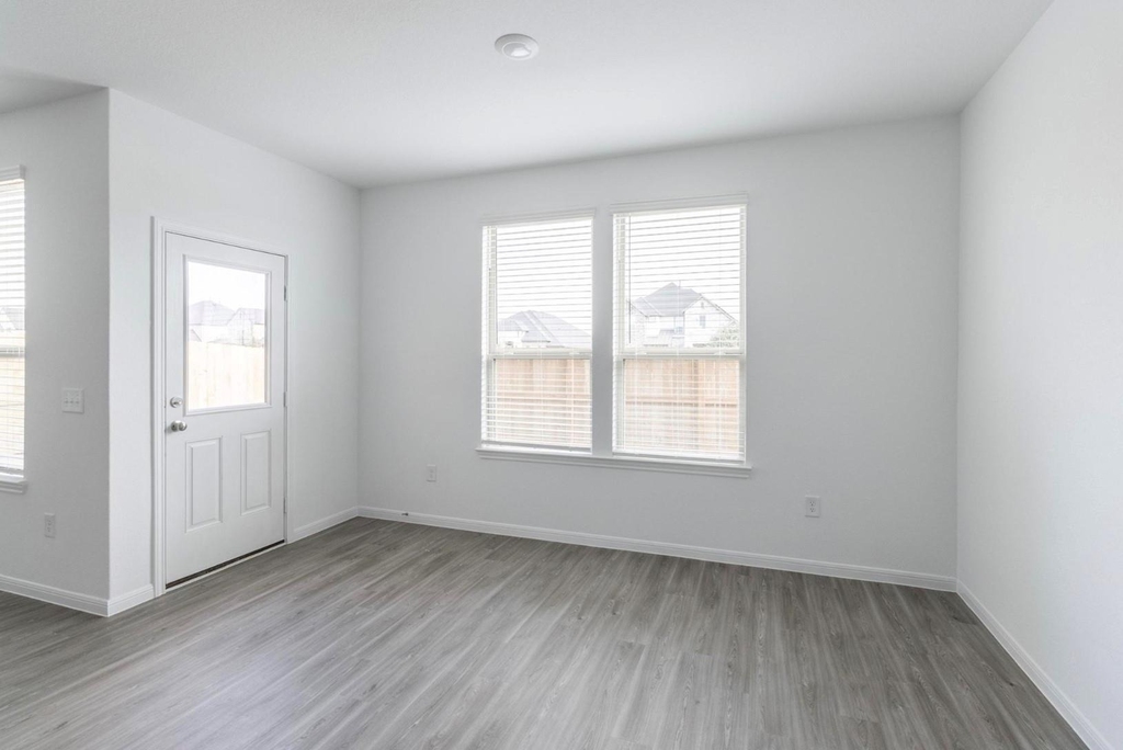 1052 Greenshank Drive - Photo 18