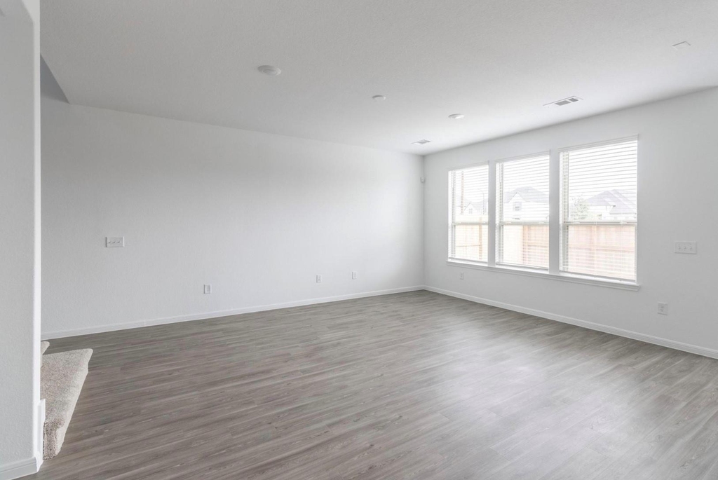 1052 Greenshank Drive - Photo 19