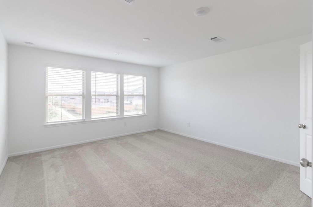 1052 Greenshank Drive - Photo 9