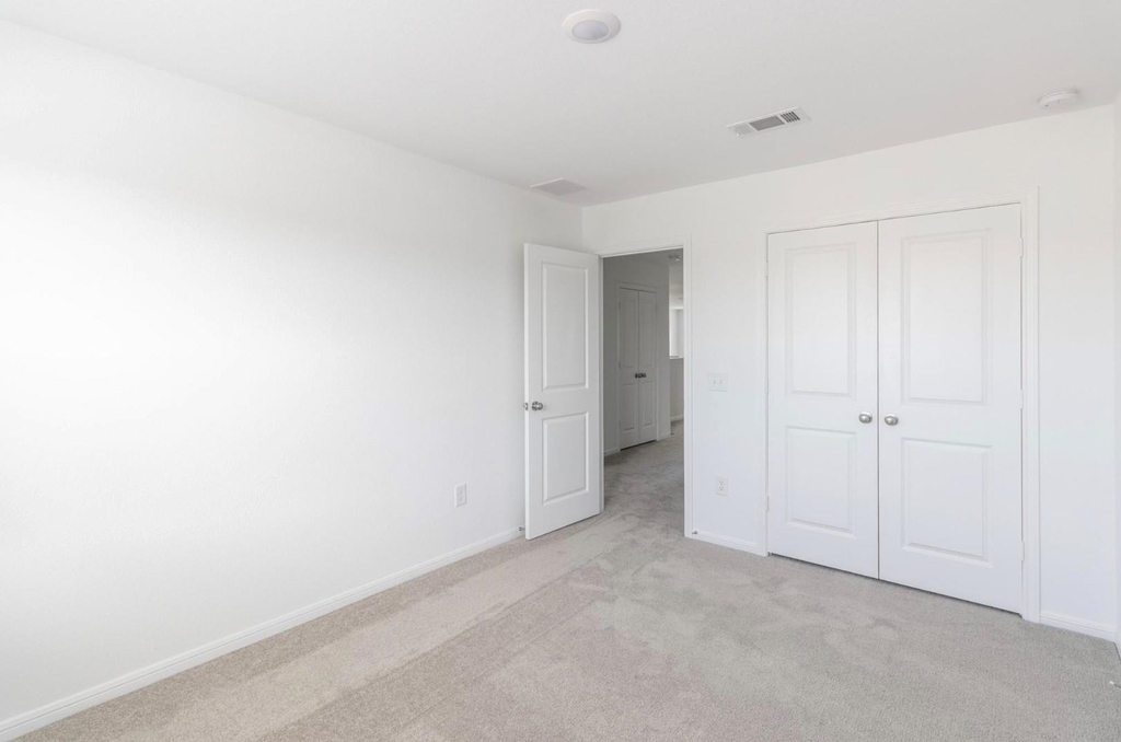 1052 Greenshank Drive - Photo 12