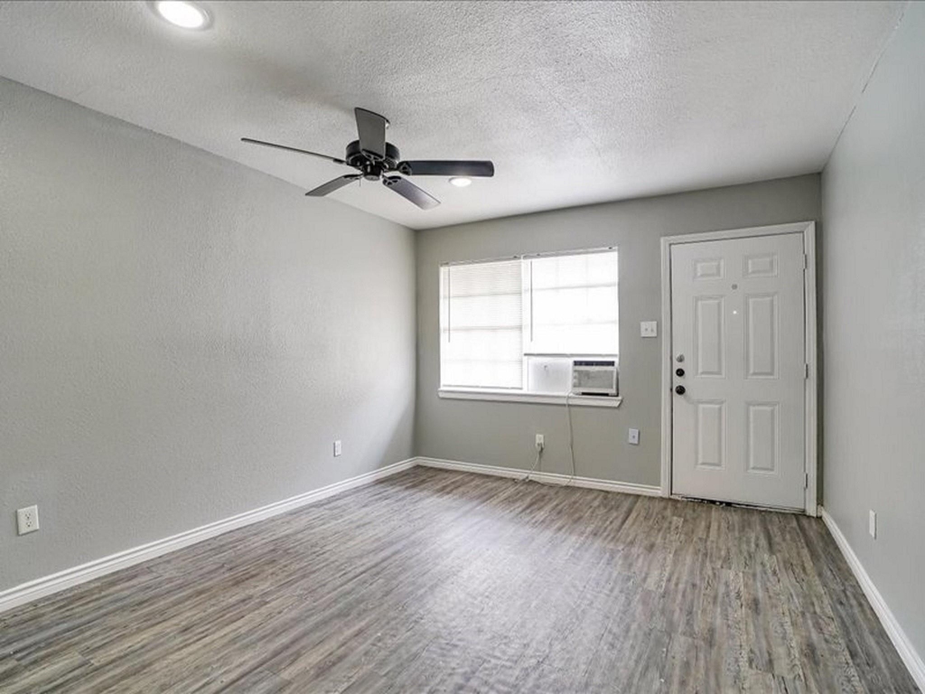 5117 Lavender St - Photo 3