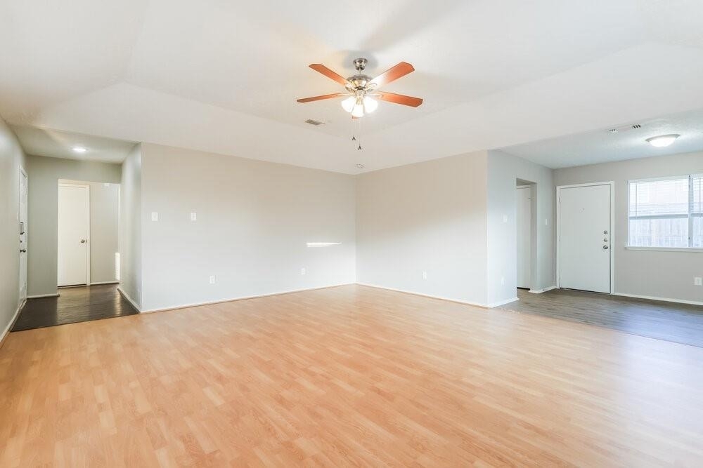 4306 Owens Creek Lane - Photo 2