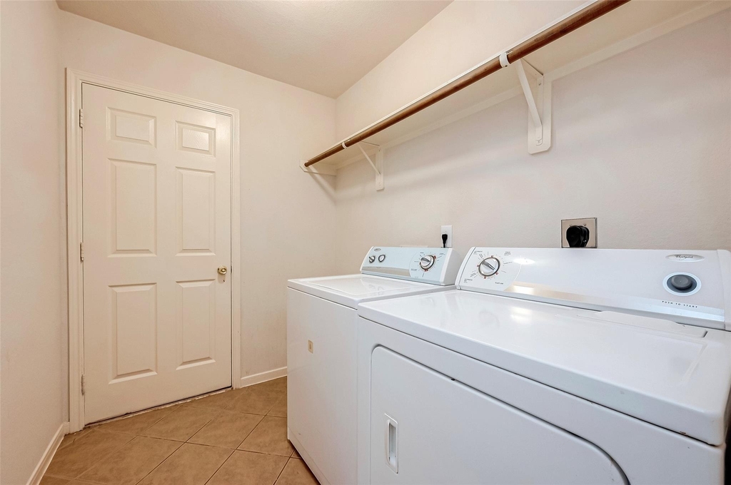 19319 Summer Island Way - Photo 23