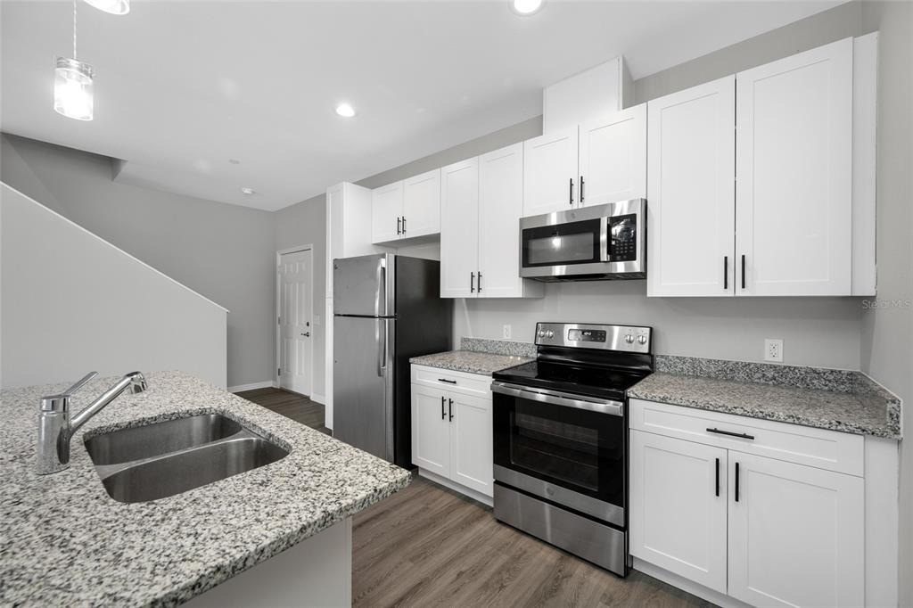 2115 Sebring Place - Photo 8