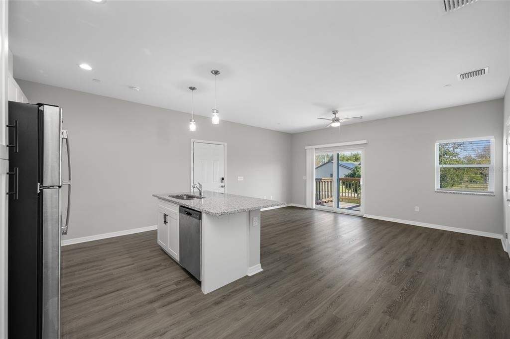 2115 Sebring Place - Photo 4