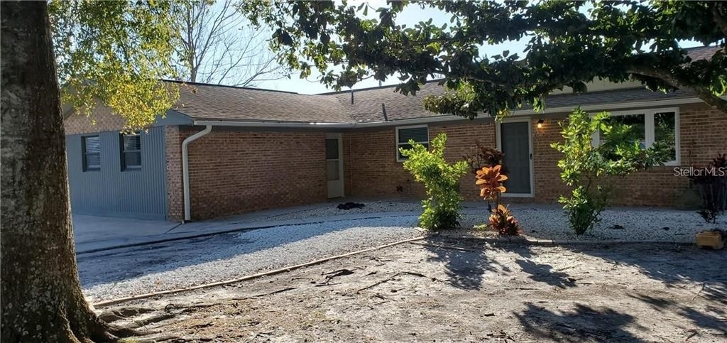 1420 Simmons Road - Photo 0