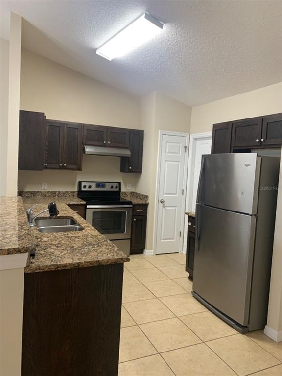 521 Montana Avenue - Photo 2