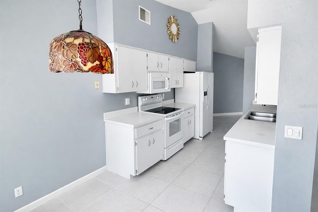 3442 N Tamarisk Avenue - Photo 4