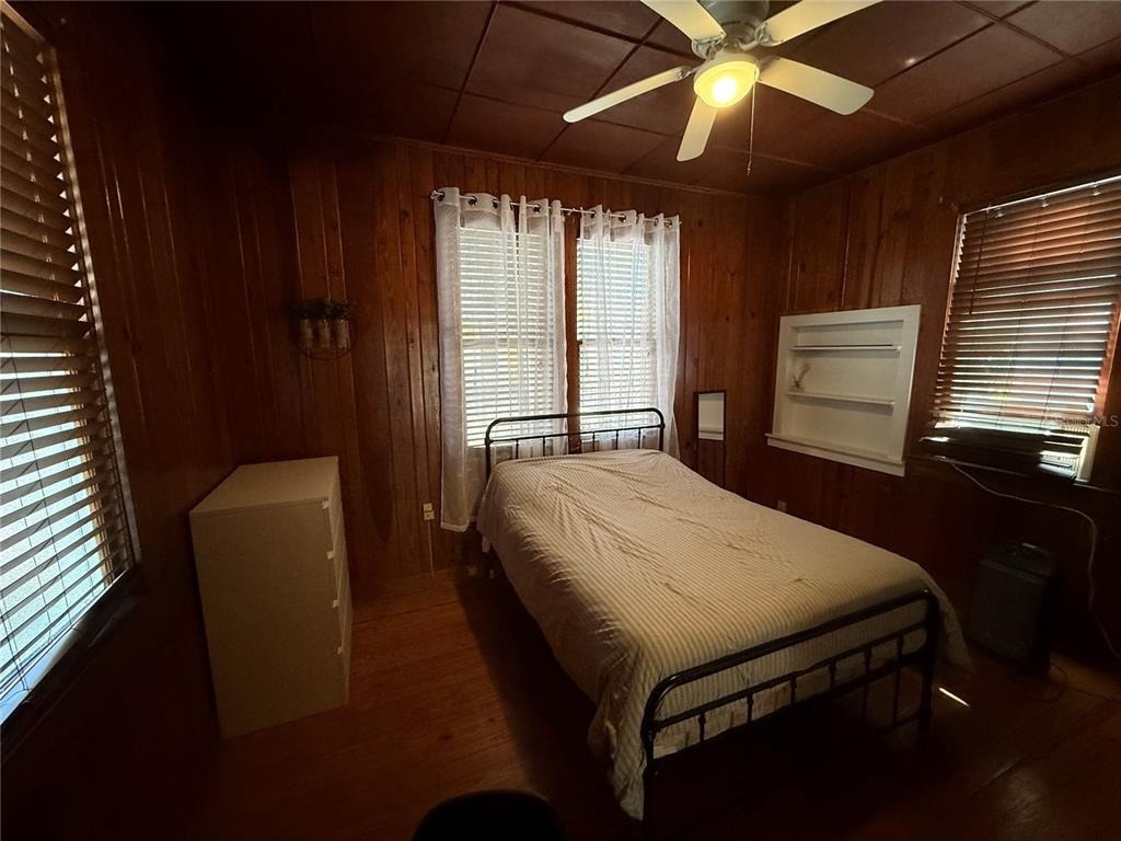 824 E University Avenue - Photo 5