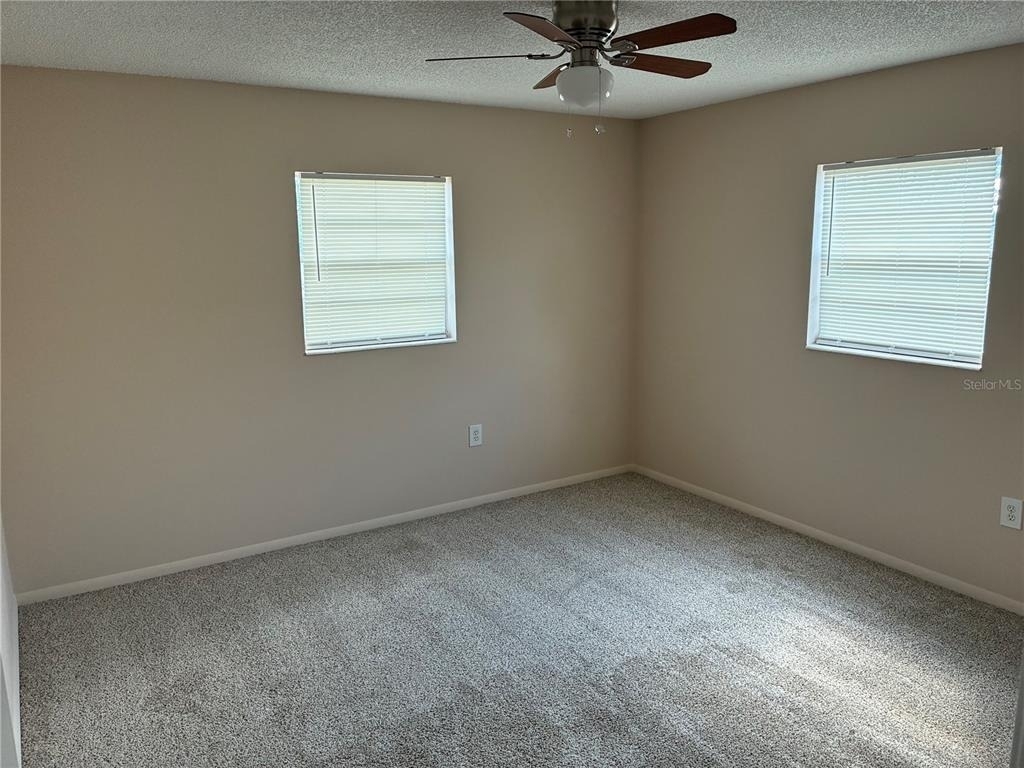 198 Oak Street - Photo 4