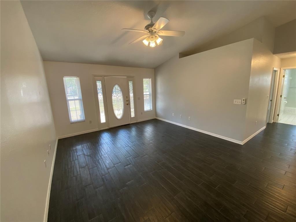 9195 Se 163rd Street - Photo 2