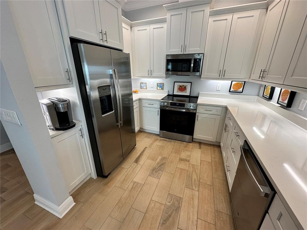 3426 W 79 Street W - Photo 5