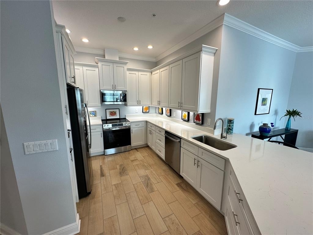 3426 W 79 Street W - Photo 4