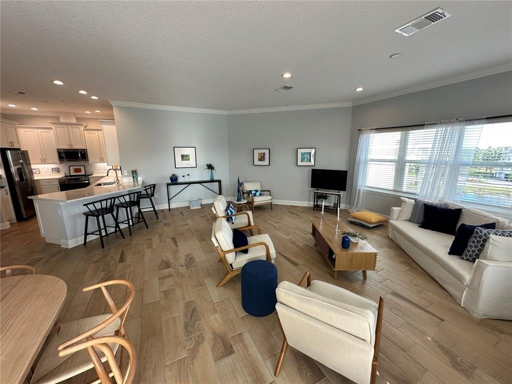 3426 W 79 Street W - Photo 9