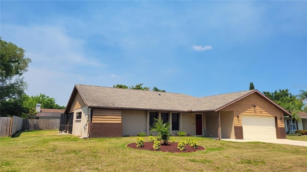 1526 Georgetowne Lane - Photo 1