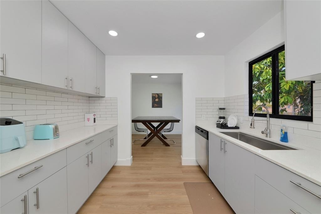 2239 Worrington Street - Photo 6