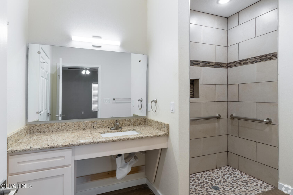9779 Mccombs Street - Photo 7